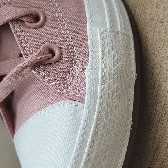 Converse high top Brand new. - Picture 4 of 13